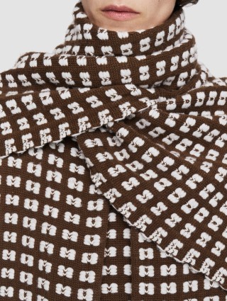 Бежеве пальто Joseph з шарфом: фото 5 - Invogue