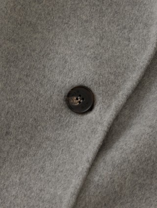 Серое пальто R2W из шерсти и кашемира: фото 6 - Invogue