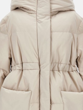 Бежевое пальто MONNALISA: фото 3 - Invogue