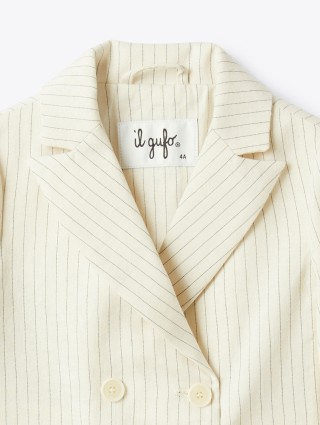 Молочний жакет IL GUFO у тонку смужку: фото 3 - Invogue