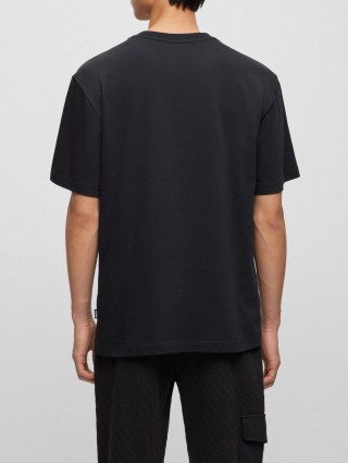 Чёрная футболка BOSS: фото 2 - Invogue