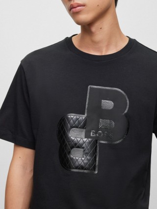 Чёрная футболка BOSS: фото 3 - Invogue