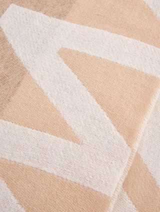 Розовый шарф MARC CAIN: фото 2 - Invogue