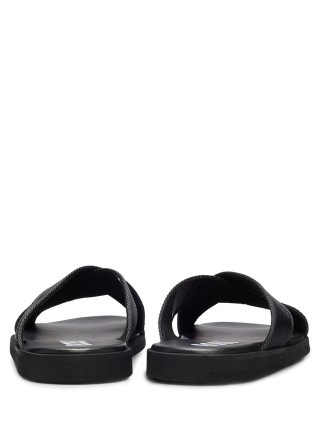 Чёрные шлепанцы BOSS: фото 3 - Invogue