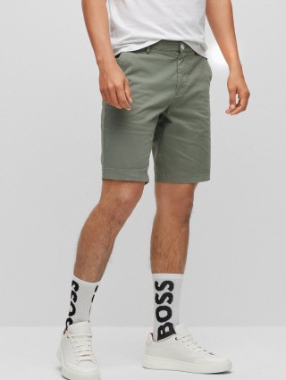 Зелені шорти BOSS : фото 1 - Invogue