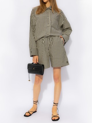 Чёрные шорты BY MALENE BIRGER: фото 3 - Invogue