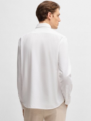 Белая рубашка Boss из итальянского букле: фото 3 - Invogue