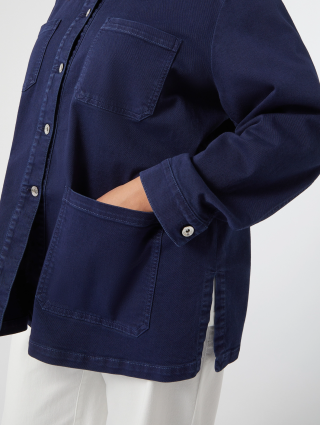 Синяя рубашка Marina Rinaldi джинсовая: фото 4 - Invogue