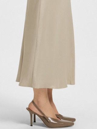 Бежева спідниця BOSS атласна: фото 4 - Invogue