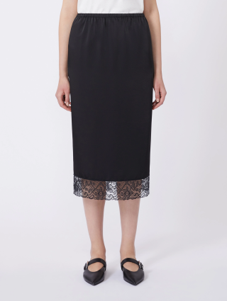 Черная юбка WEEKEND MAX MARA с кружевной лентой: фото 2 - Invogue
