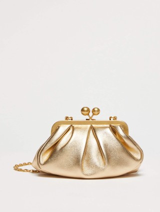 Золотая сумка WEEKEND ACCESSORIES: фото - Invogue