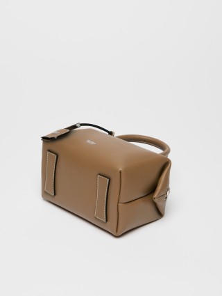 Темно-бежевая сумка-саквояж Max Mara кожаная: фото 5 - Invogue