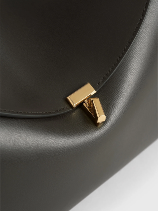 Коричневая сумка Totême кожаная: фото 4 - Invogue