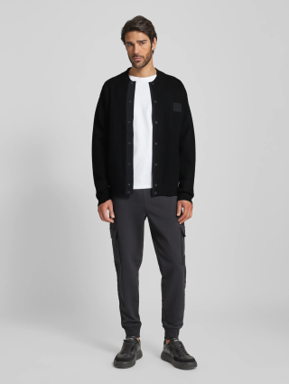 Чорна куртка Boss трикотажна: фото 1 - Invogue