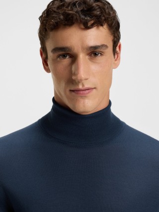 Синий свитер BOSS из шерсти: фото 4 - Invogue