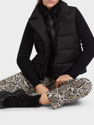 Чёрный жилет MARC CAIN: фото 4 - Invogue