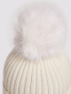 Біла шапка Moncler з помпоном: фото 4 - Invogue