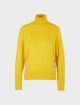 Жёлтый свитер MARC CAIN: фото - Invogue