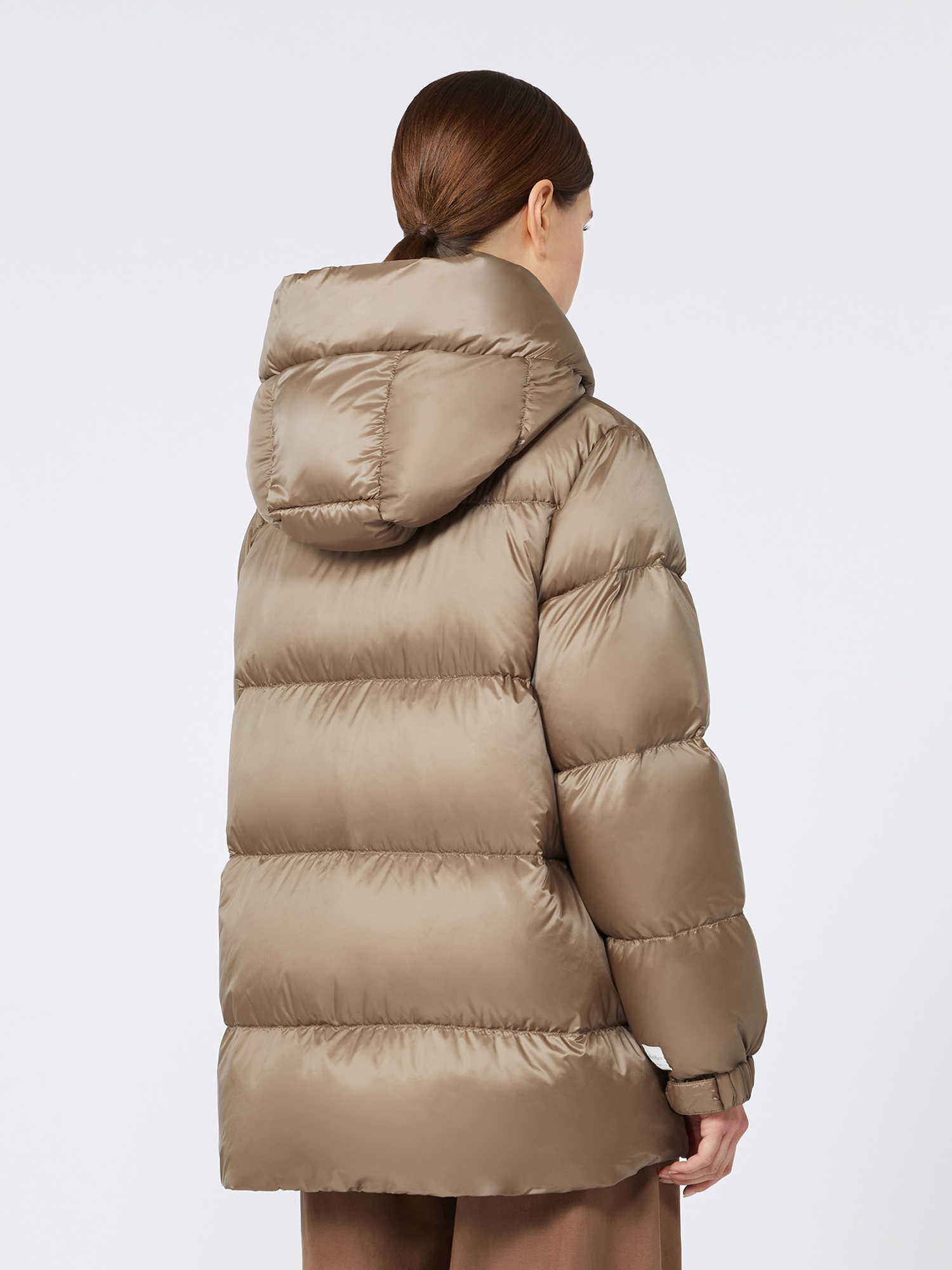 Коричневая куртка MAX MARA стеганная - купить на Invogue — арт