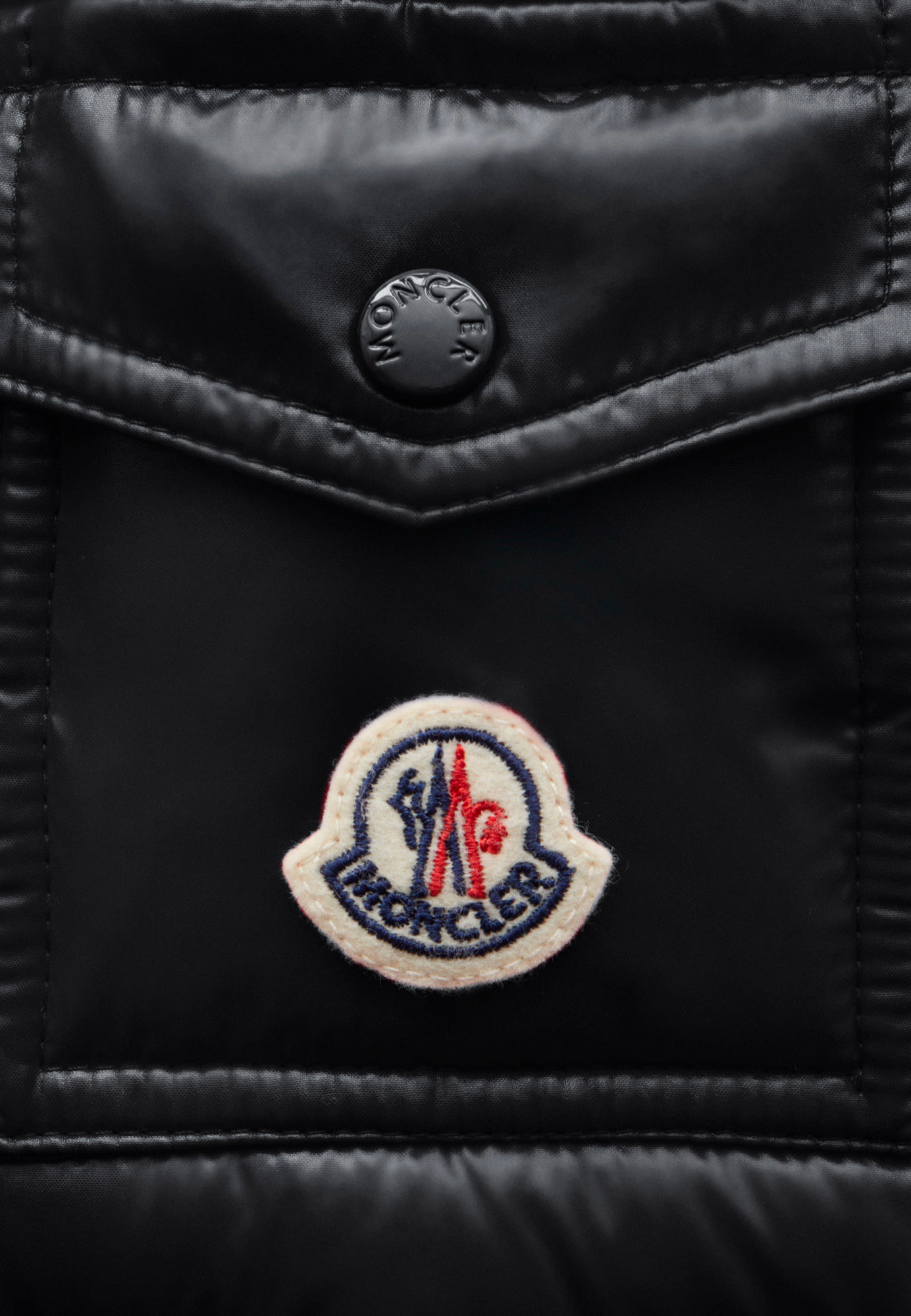 Чёрная куртка MONCLER ENFANT - купить на Invogue — арт