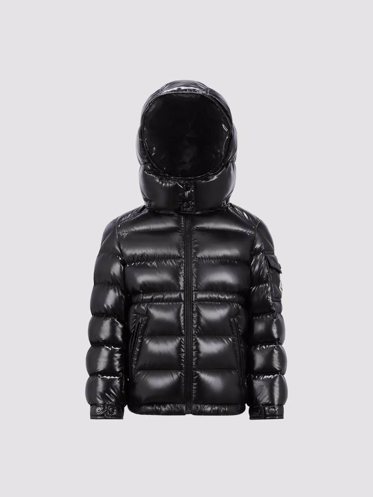 Черный пуховик Moncler с капюшоном - купить на Invogue — арт