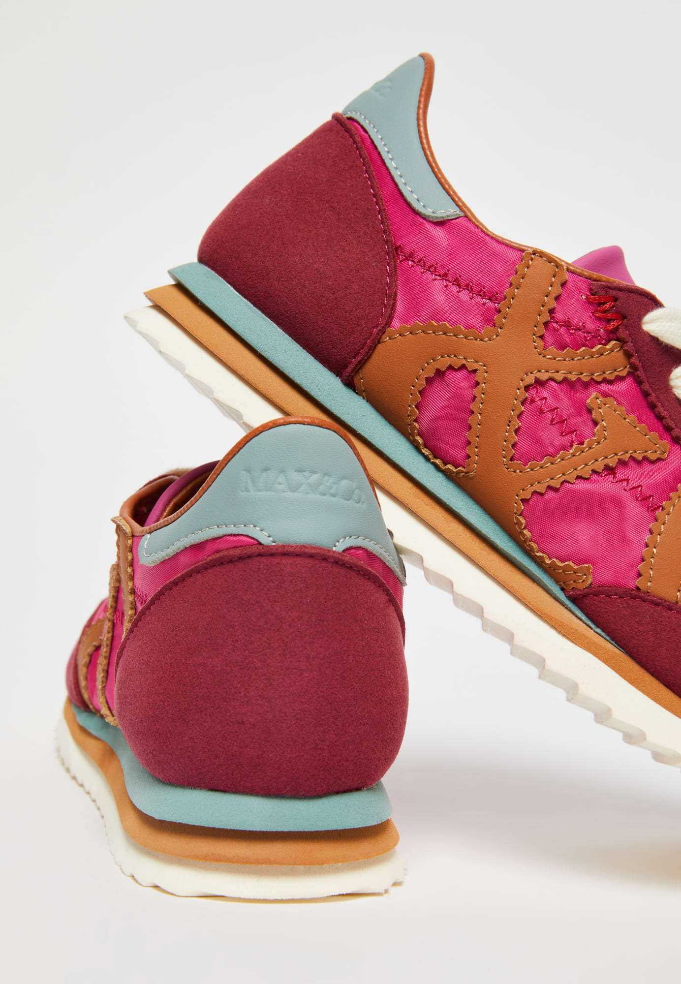 Sneakers max&co store