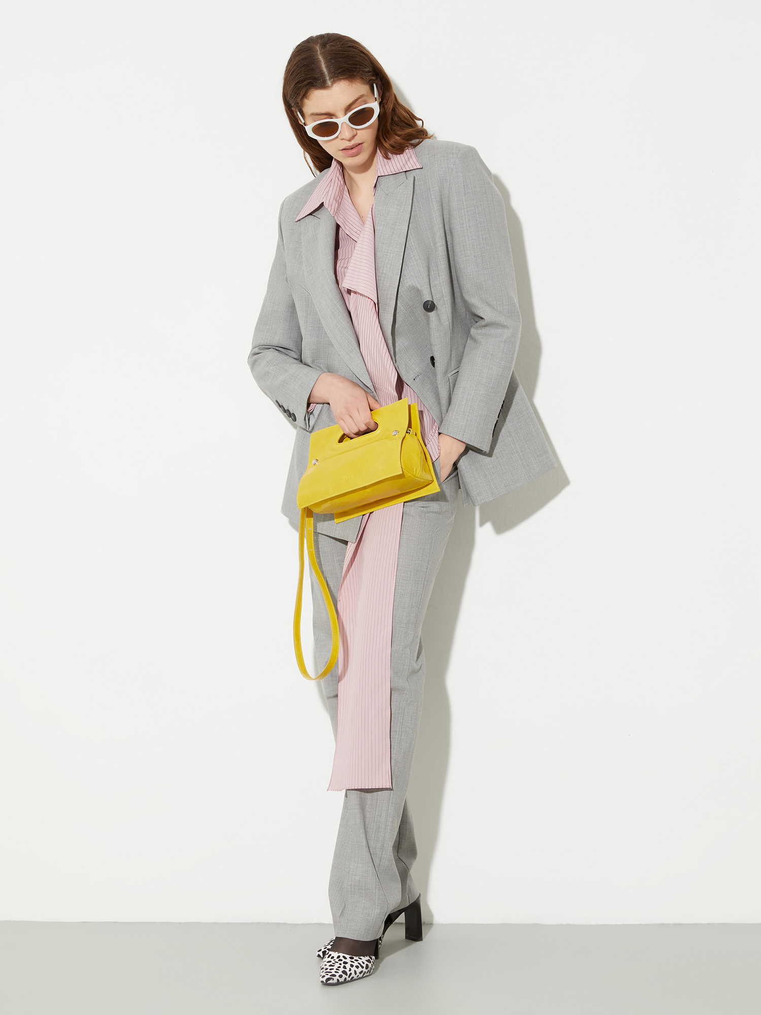 MAX&Co レディース フラワー ジャケット ビジュー ベージュ MAX&Co. Japan | マックスアンドコー公式オンラインショップ