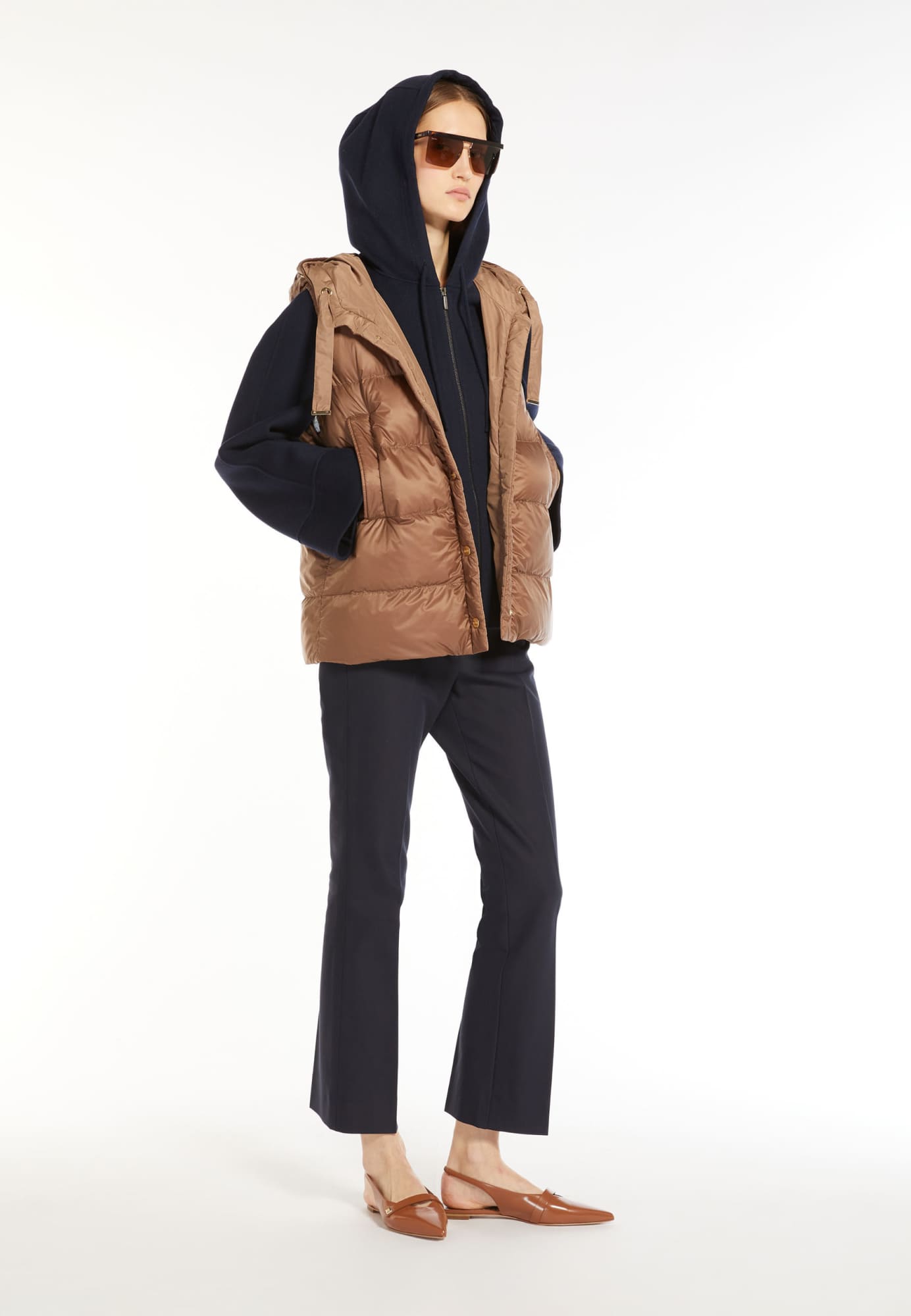 Коричневый жилет MAX MARA с капюшоном - купить на Invogue — арт