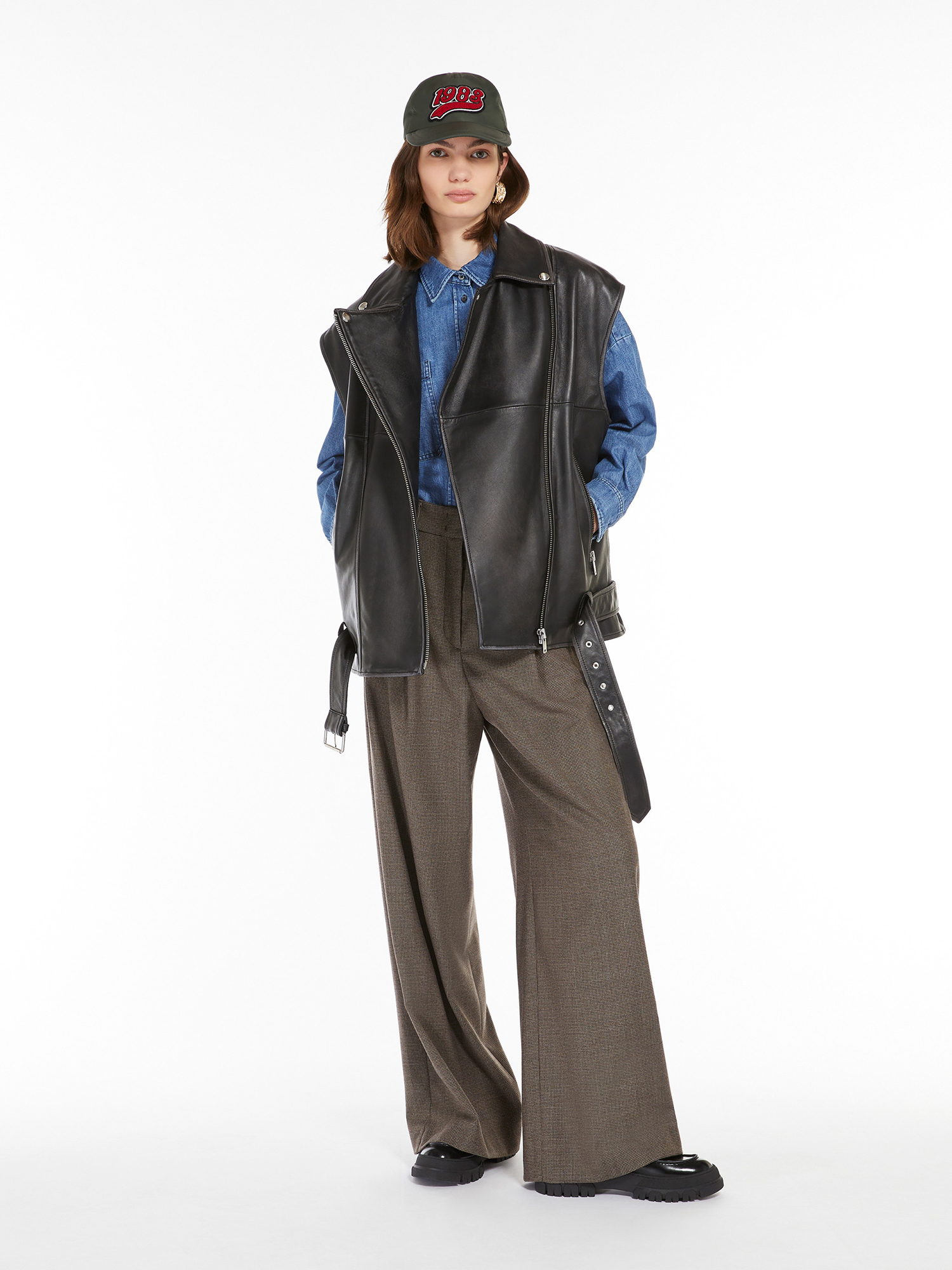 mentan様 Черный жилет WEEKEND MAX MARA из кожи - купить на Invogue — арт