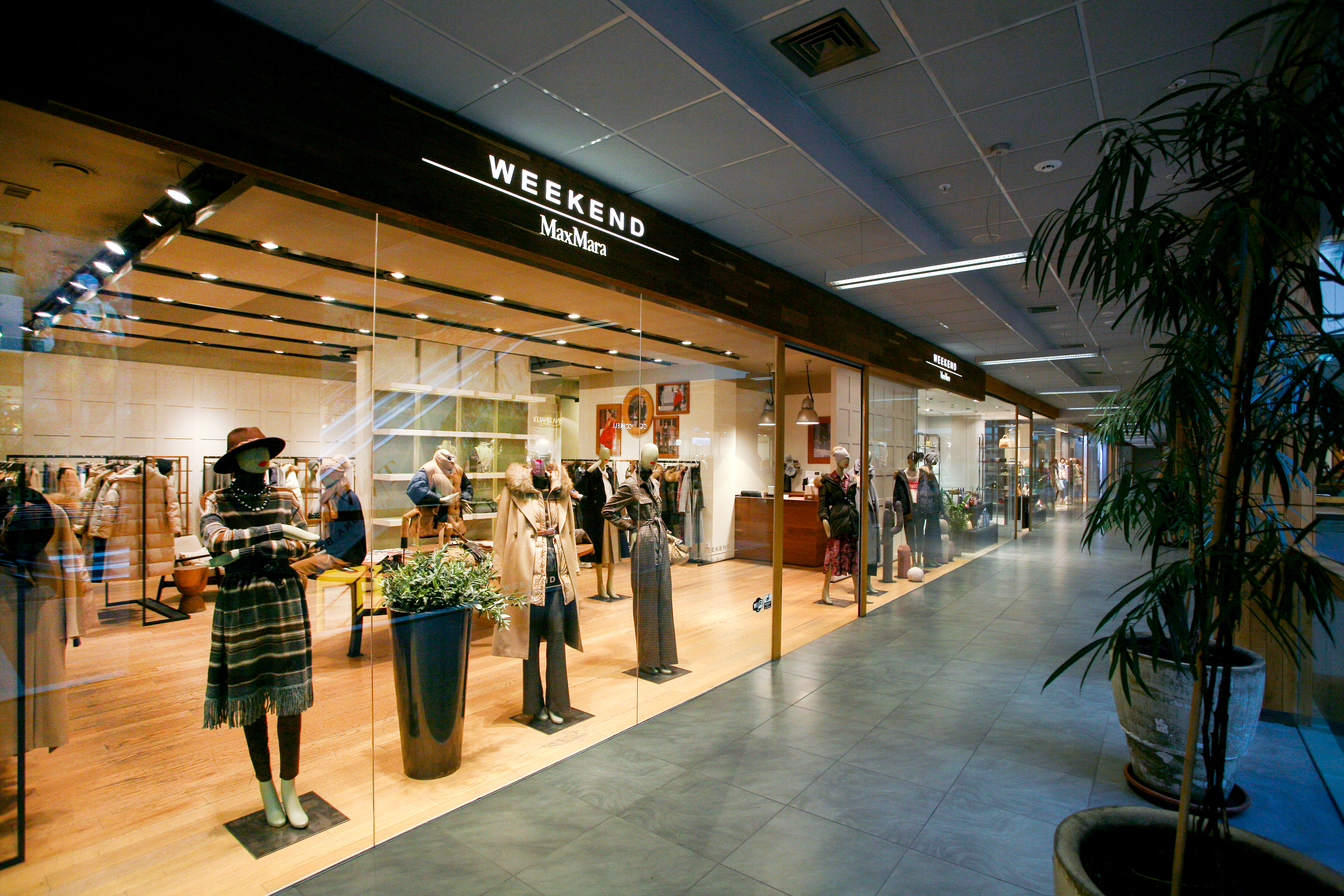 Магазин Weekend Max Mara - Сады Победы, 3-й этаж: фото - Invogue