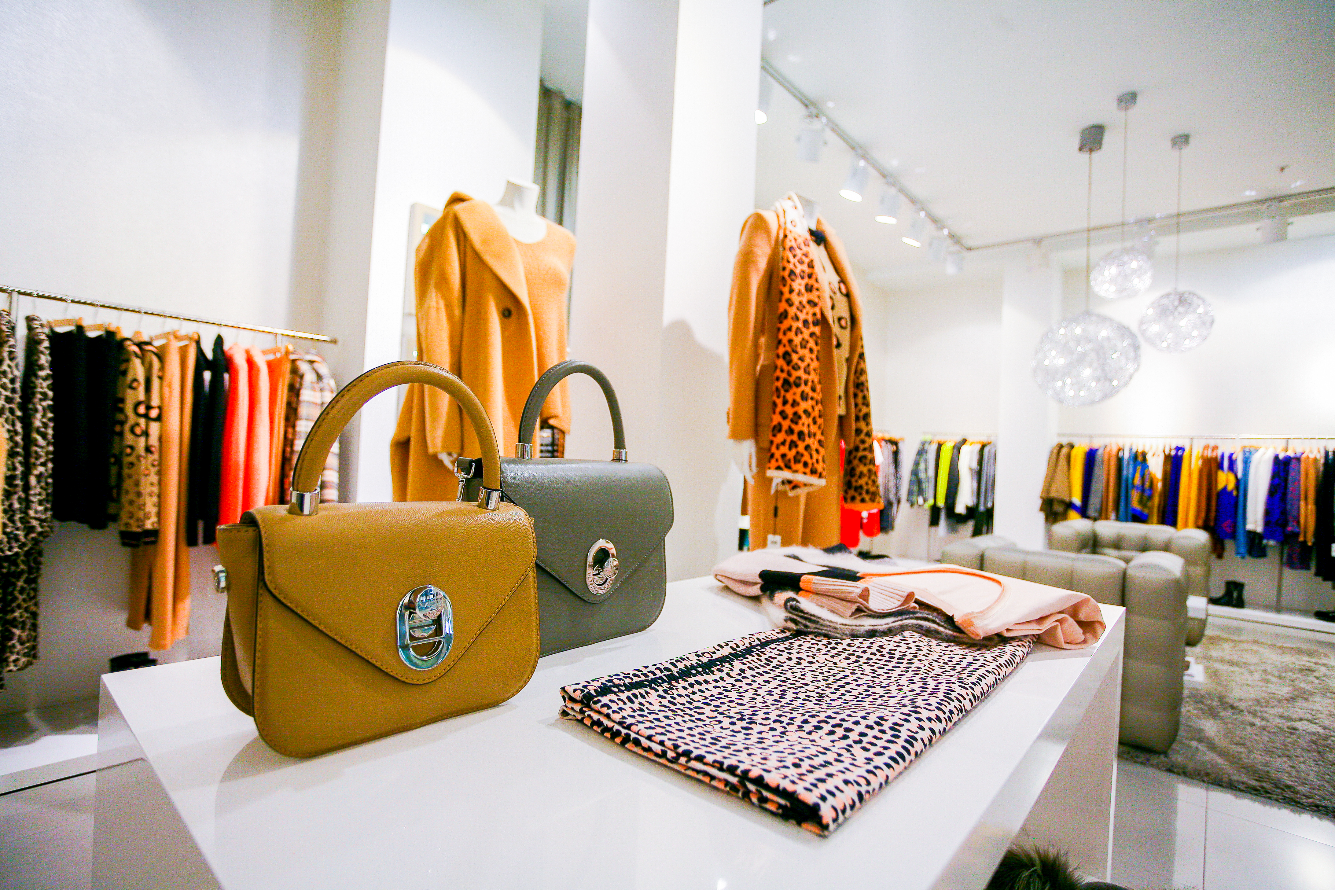 Магазин Marc Cain - Сади Перемоги, 3-й поверх: фото 2 - Invogue