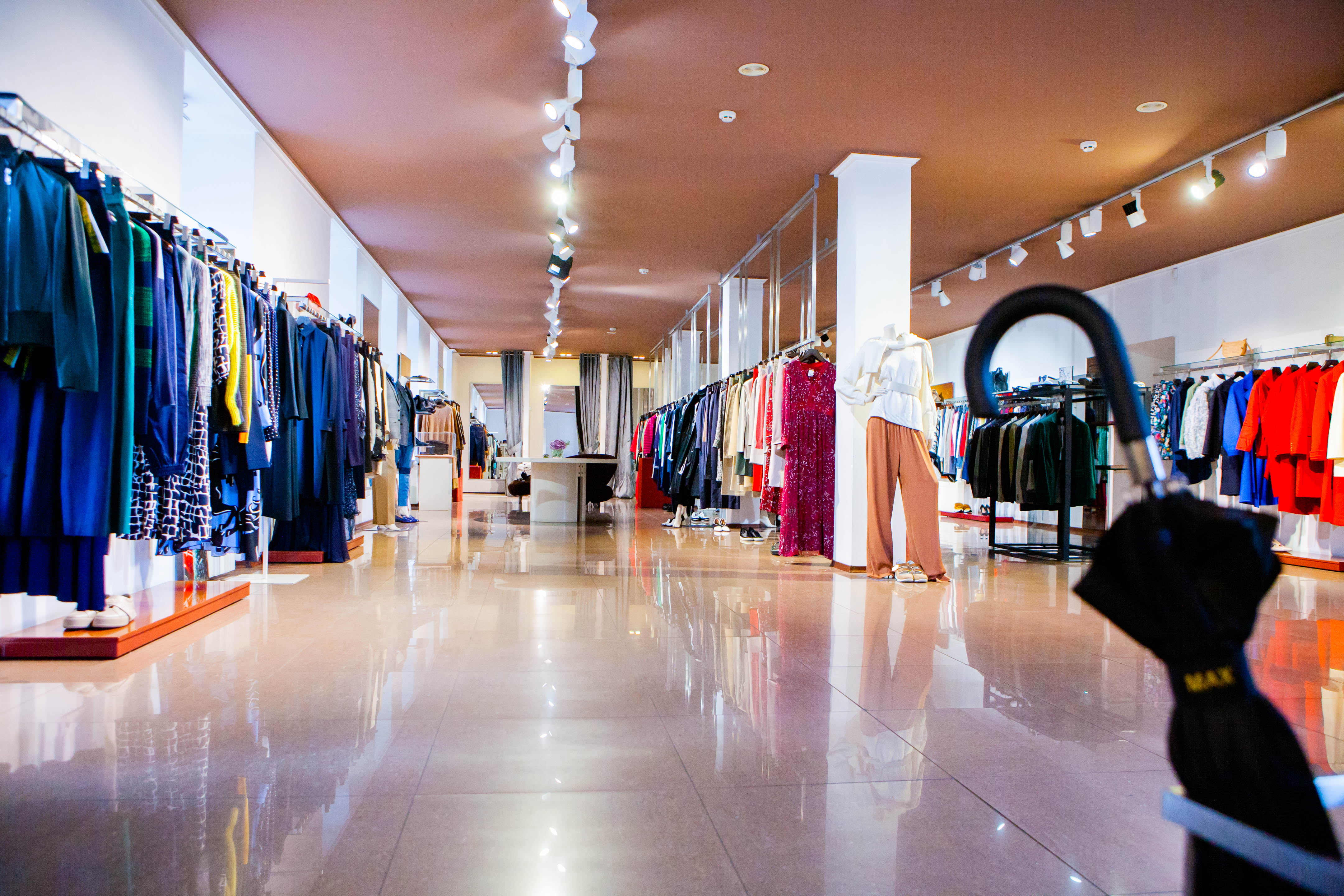 Магазин Invogue Outlet Odesa - ул. Европейская, 35: фото 2 - Invogue