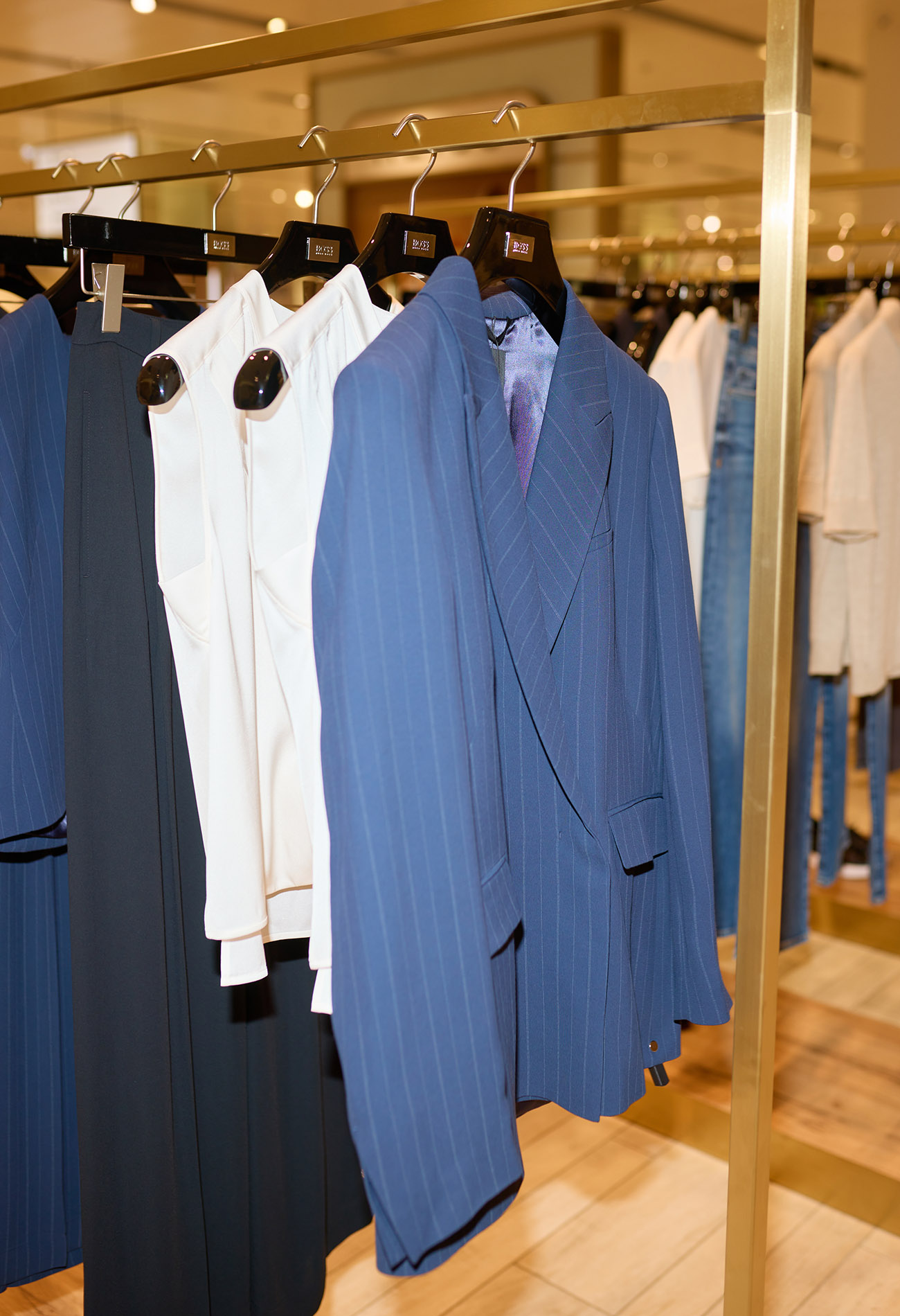 Магазин Boss Woman - ЦУМ, 2-й поверх: фото - Invogue