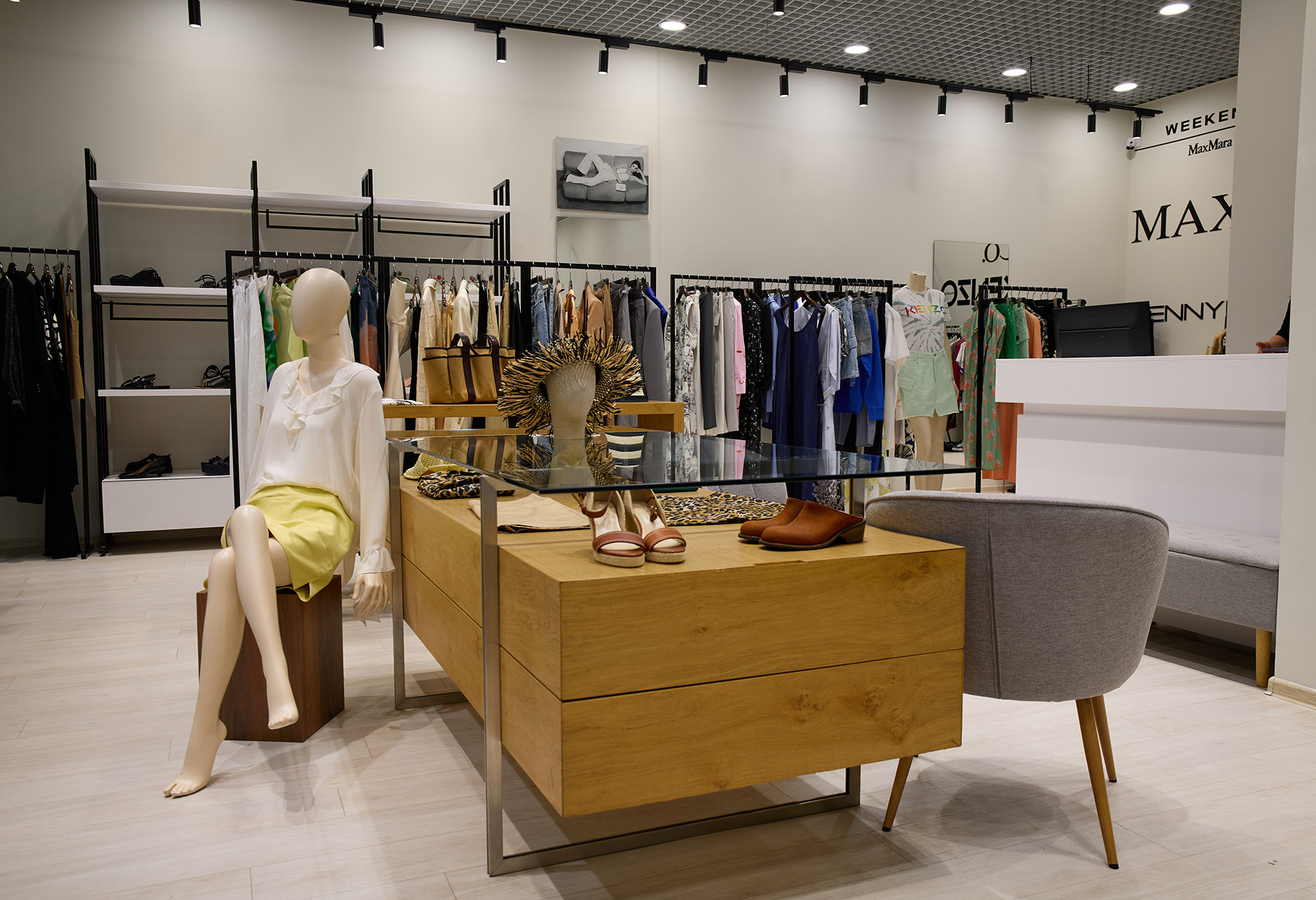 Магазин iFG Outlet - Караван Outlet: фото 2 - Invogue