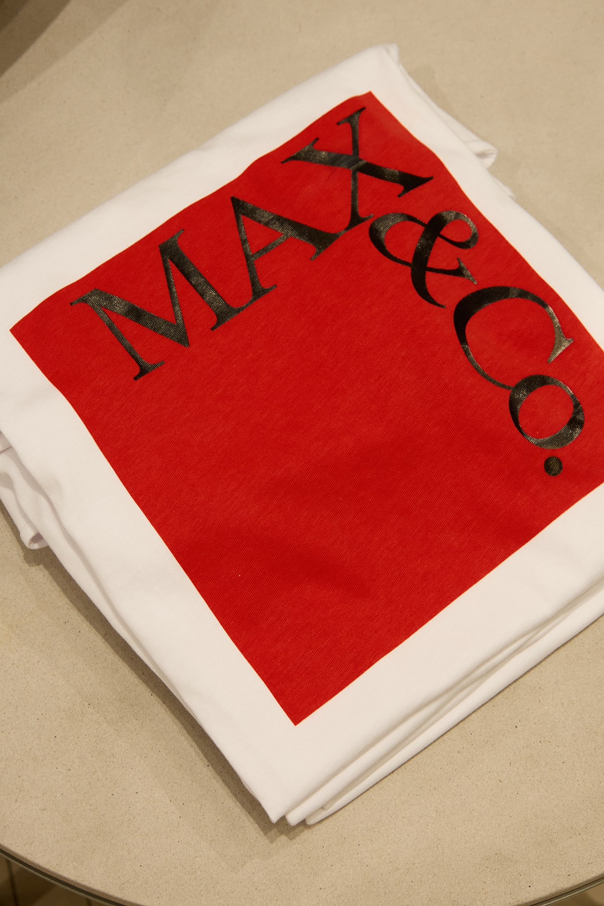 Магазин Max&Co - Gulliver, 1-й поверх: фото 4 - Invogue