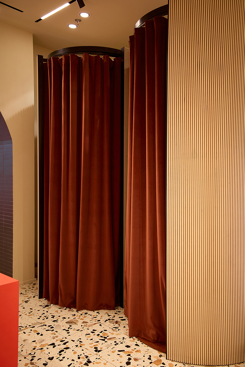 Магазин Max&Co - Ocean Plaza, 1-й поверх: фото 7 - Invogue