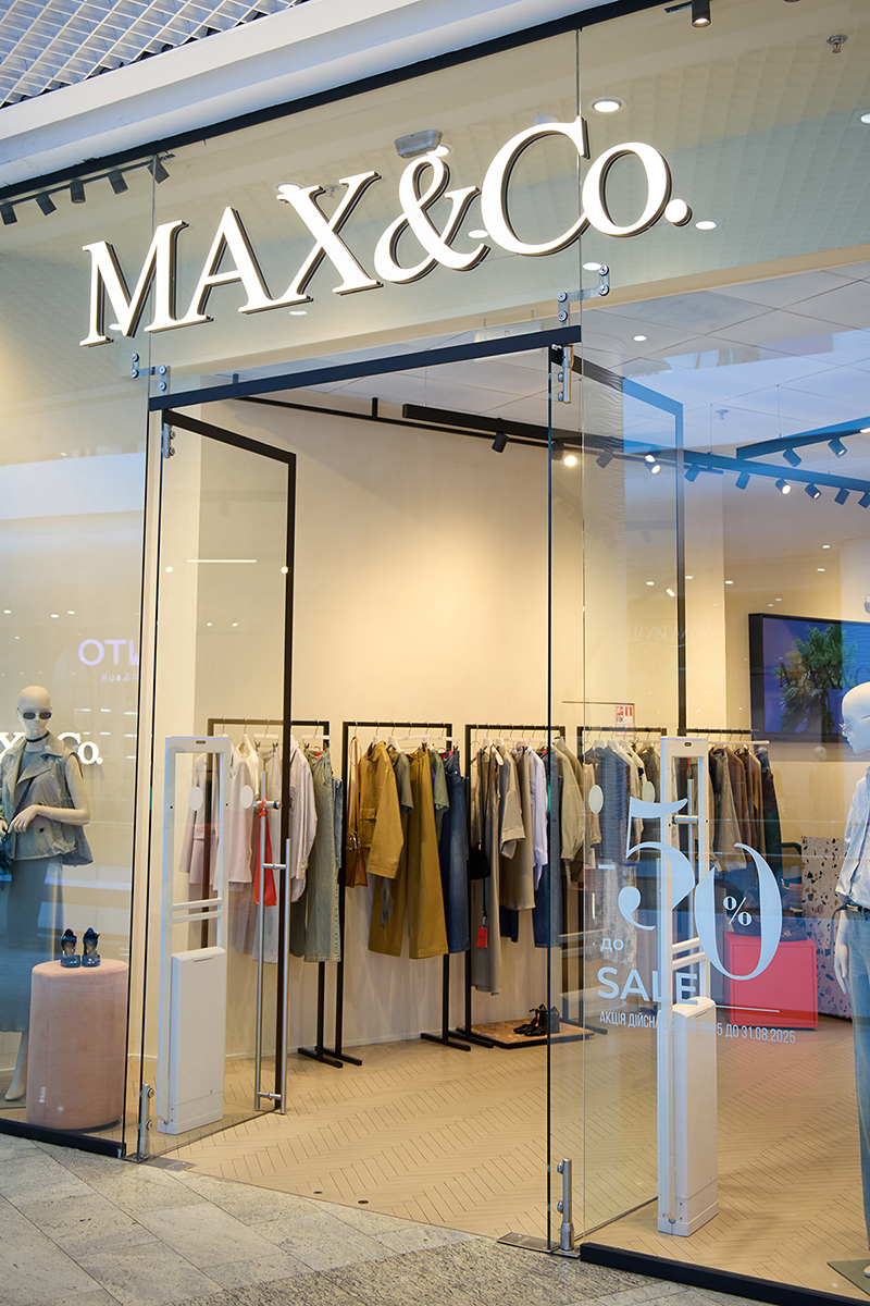 Магазин Max&Co - Ocean Plaza, 1-й поверх: фото 3 - Invogue