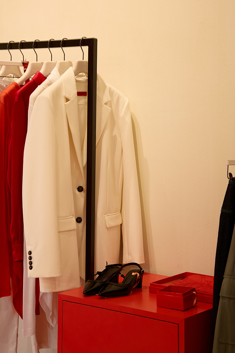 Магазин Max&Co - Сады Победы, 3-й этаж: фото 1 - Invogue