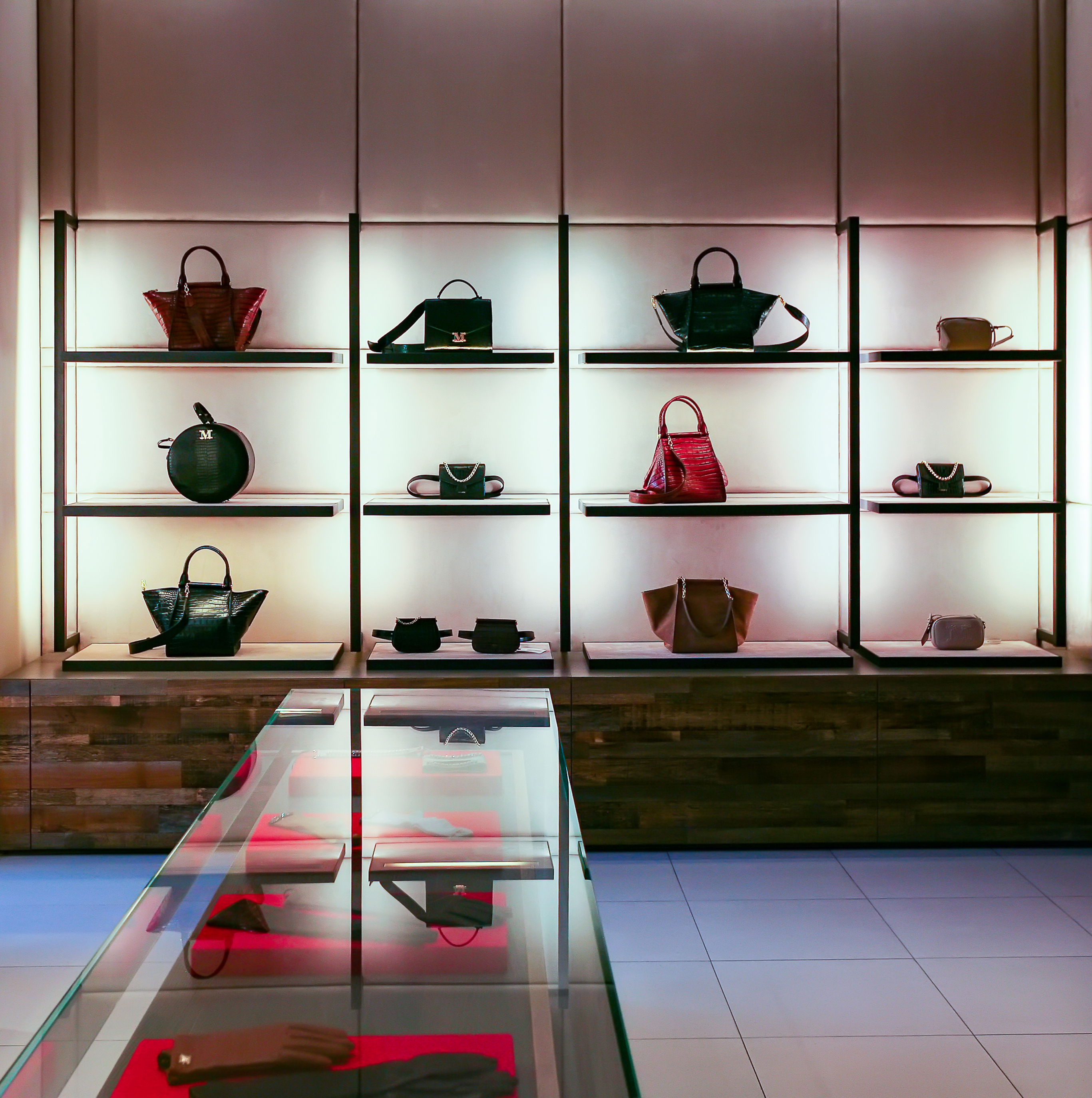 Магазин Max Mara - ул. Греческая, 25: фото 4 - Invogue