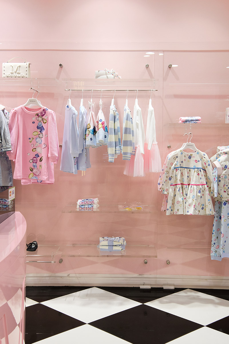 Магазин Monnalisa - Mandarin Plaza, 4-й поверх: фото 2 - Invogue