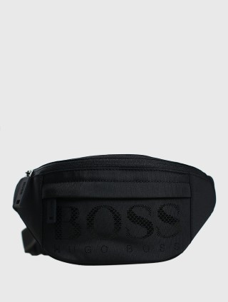 Чёрная сумка BOSS: фото - Invogue
