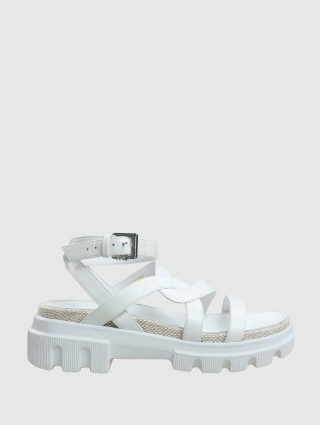 Молочные босоножки MARC CAIN: фото - Invogue