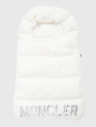Кремовый конверт MONCLER ENFANT: фото - Invogue