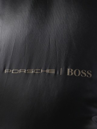 Чёрная куртка BOSS: фото 4 - Invogue