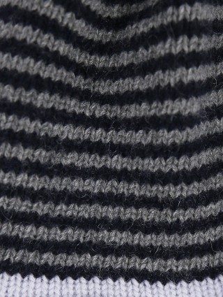 Голубая шапка REGINA: фото 2 - Invogue