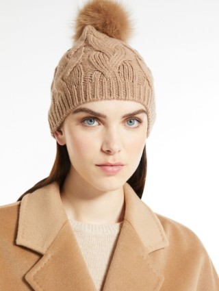 Шапка MAX MARA (25103): фото 2 - Invogue