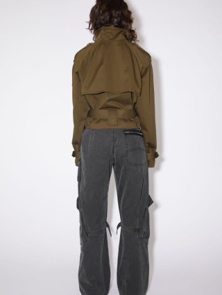 Черные брюки Acne Studios с накладными карманами: фото 2 - Invogue
