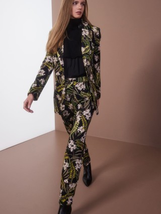 Чёрные брюки MARC CAIN: фото 5 - Invogue