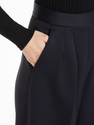 Чорні брюки MAX MARA з високою талією: фото 3 - Invogue