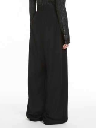 Черные брюки Sportmax из эластичной шерсти: фото 2 - Invogue